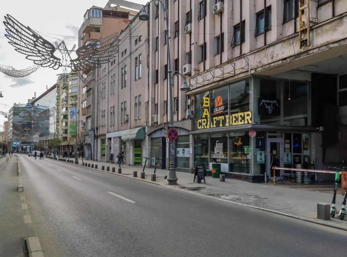Victoriei Yellow Bucareste Roménia